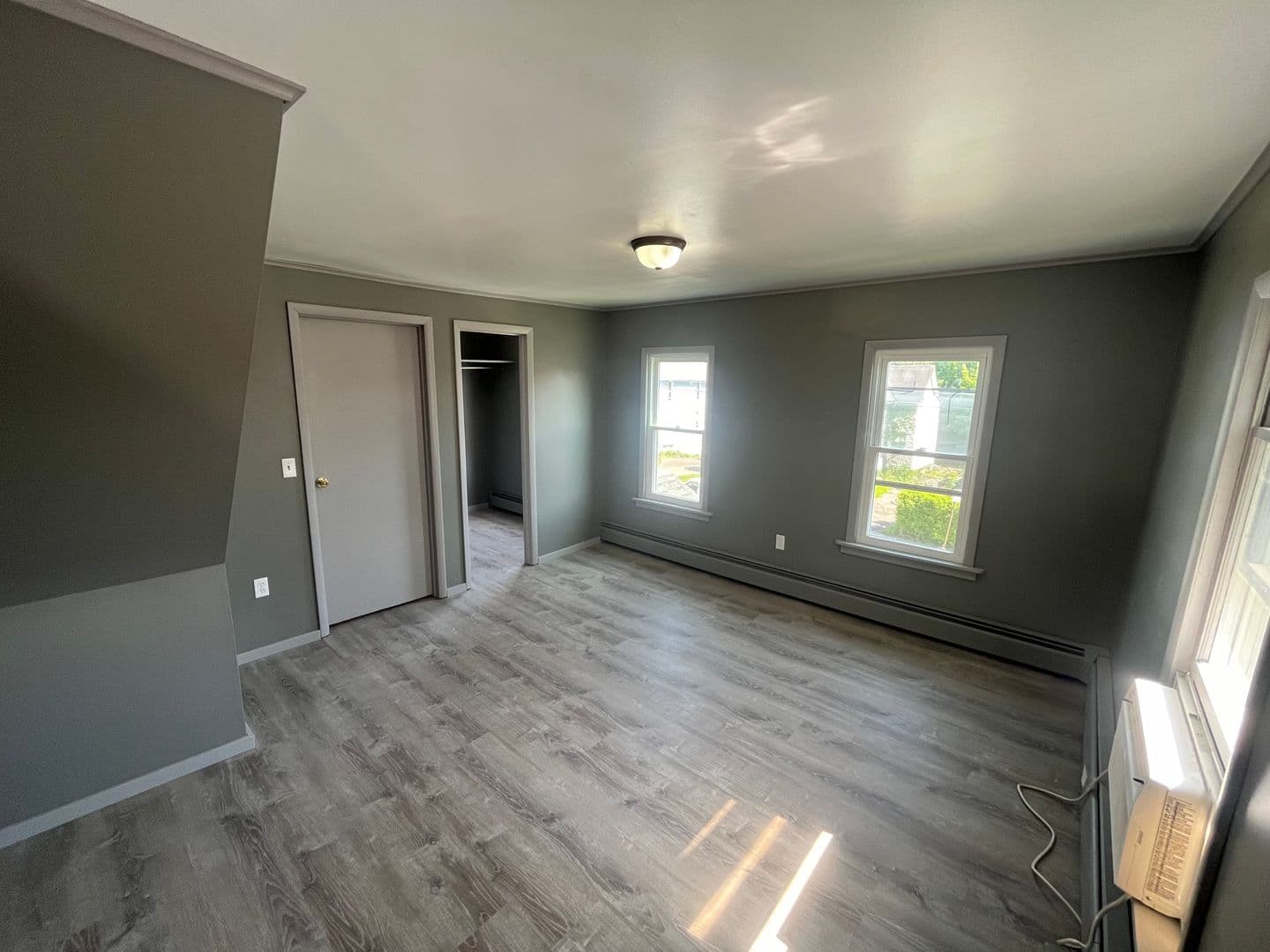 Binghamton Apartment: 12 Cypress st