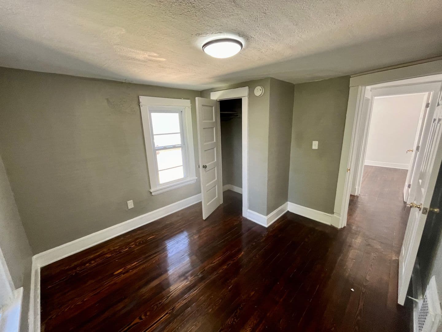Johnson City House: 60 Roberts st