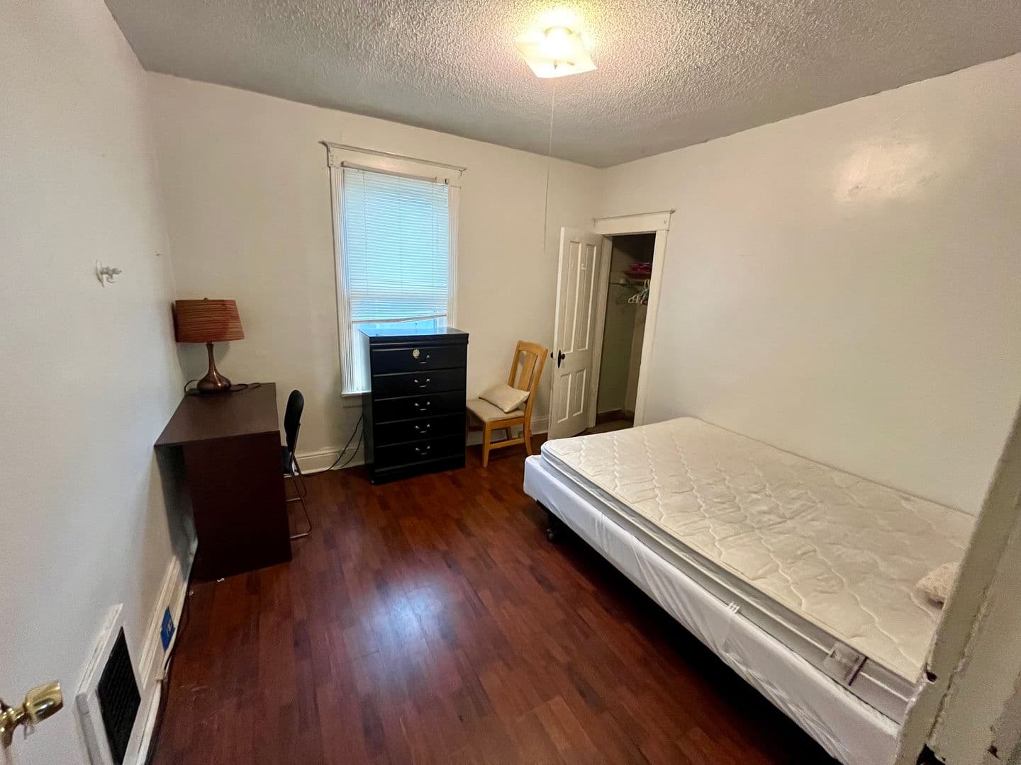 Binghamton Apartment: 136 Laurel ave
