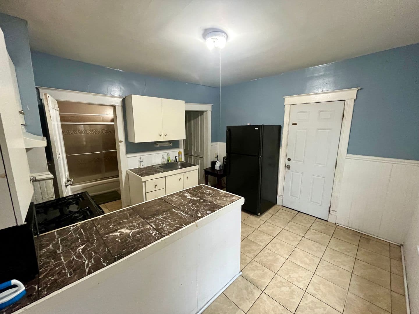 Binghamton Apartment: 136 Laurel ave