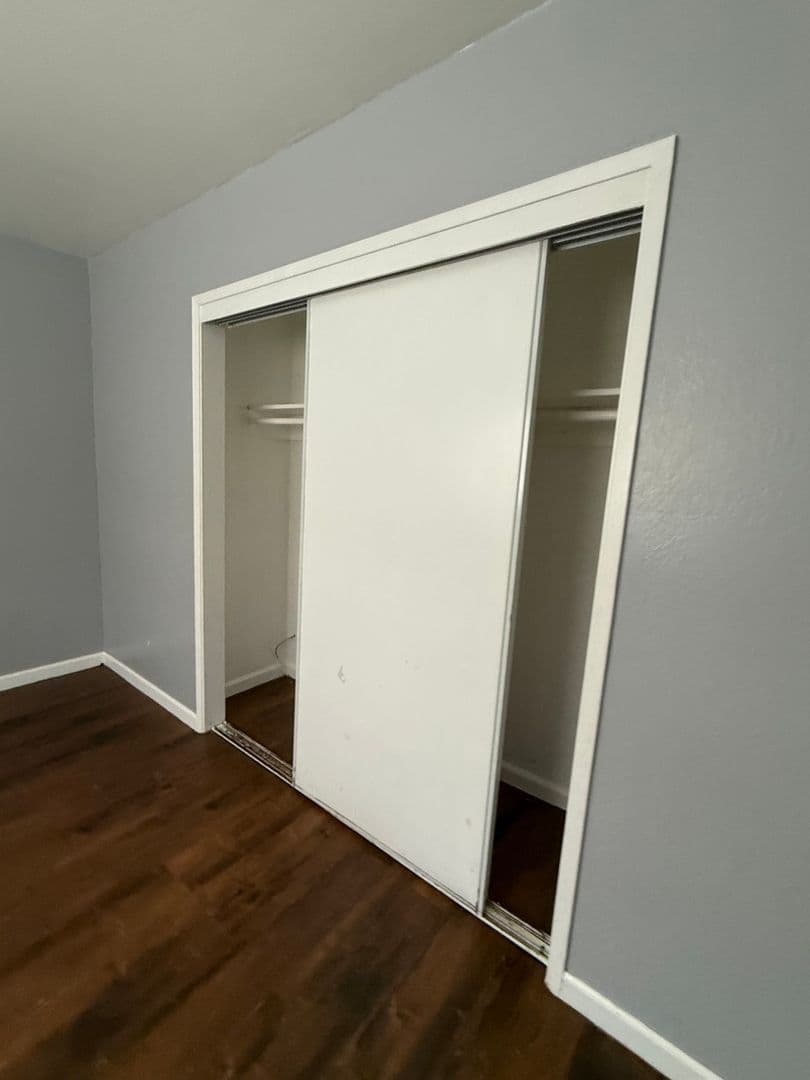 Sacramento Apartment: 618 Plaza Ave