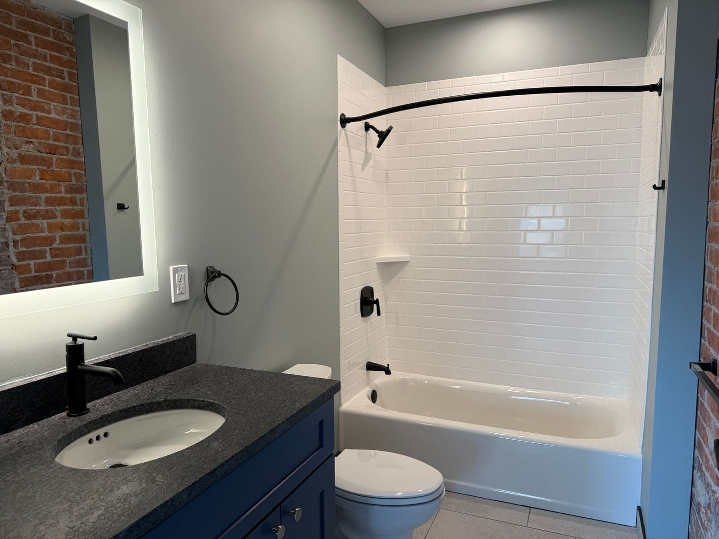 Utica Apartment: 239 Genesee Street