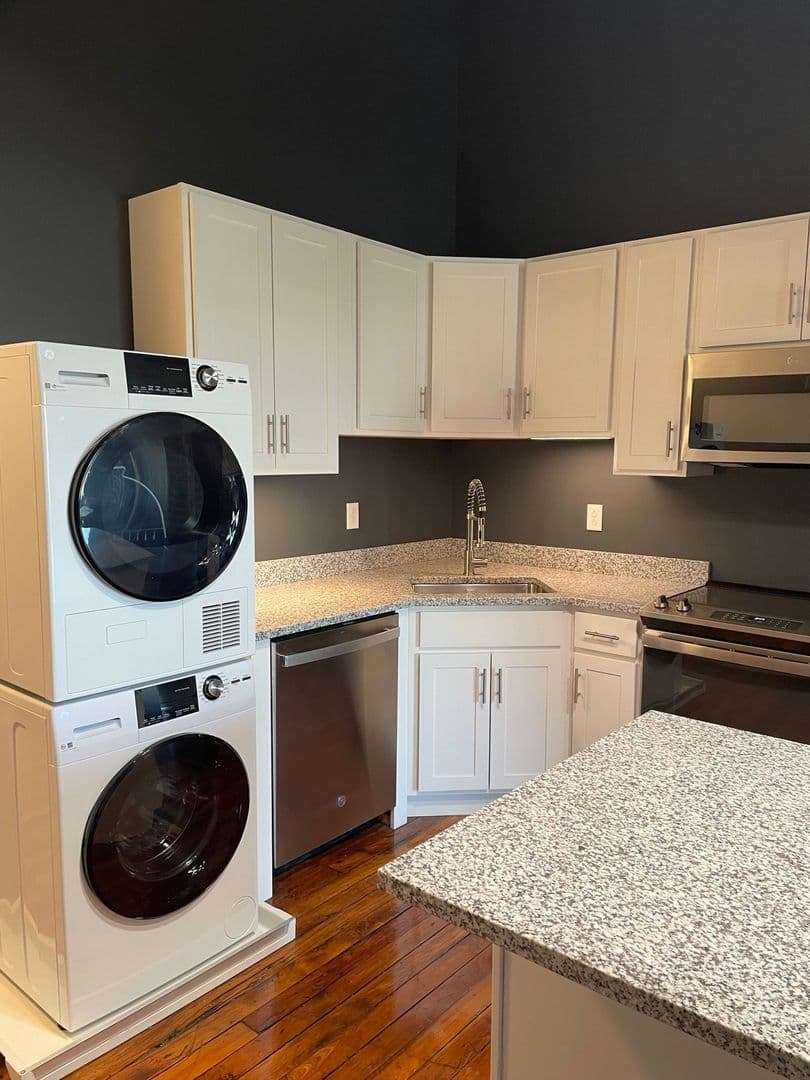 Utica Apartment: 600 State Street