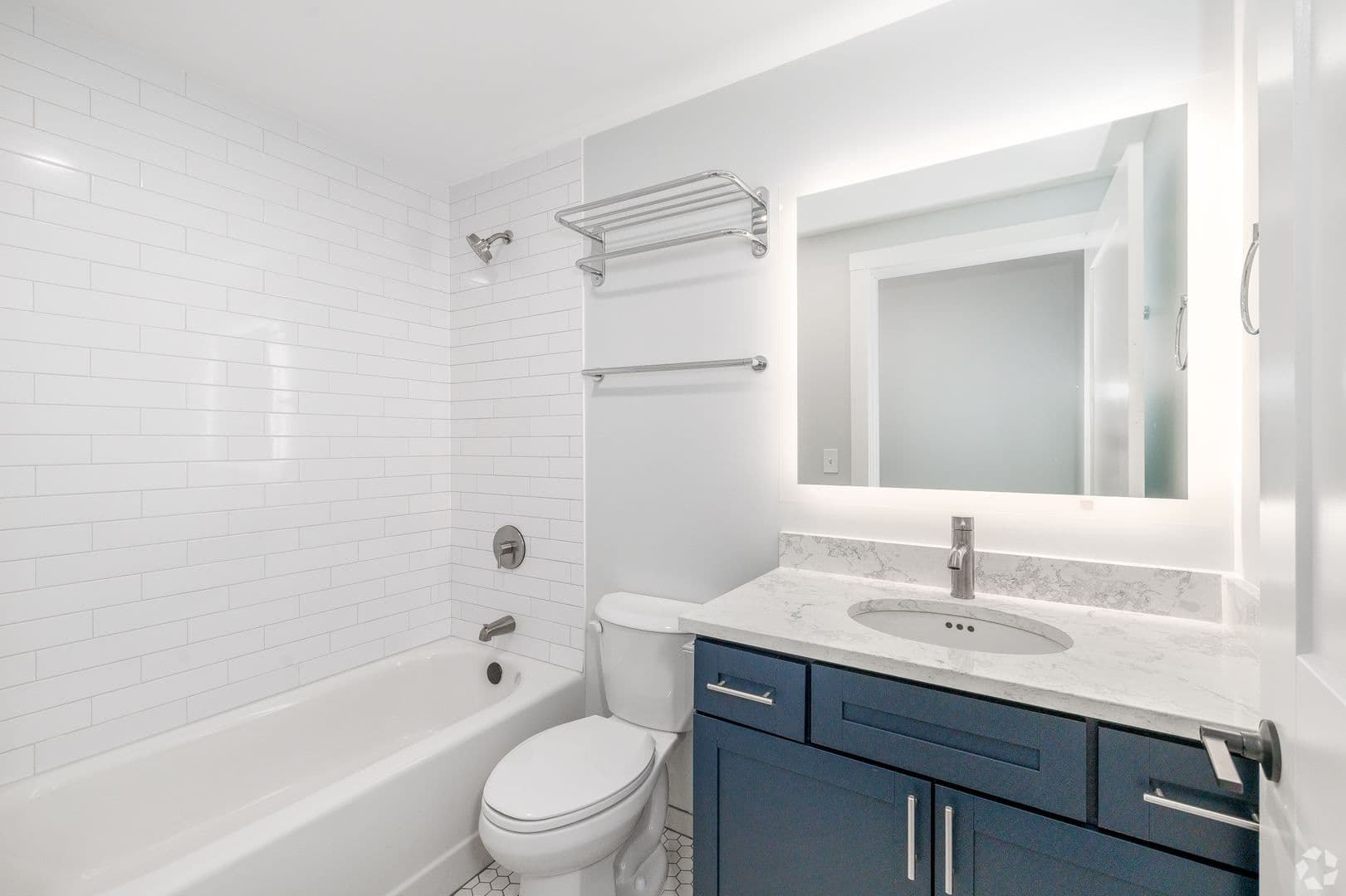 Utica Apartment: 119-137 Hotel Street - 203