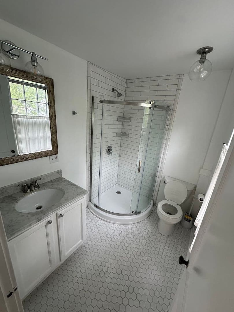 Fayetteville Apartment: 312 East Genesee Street