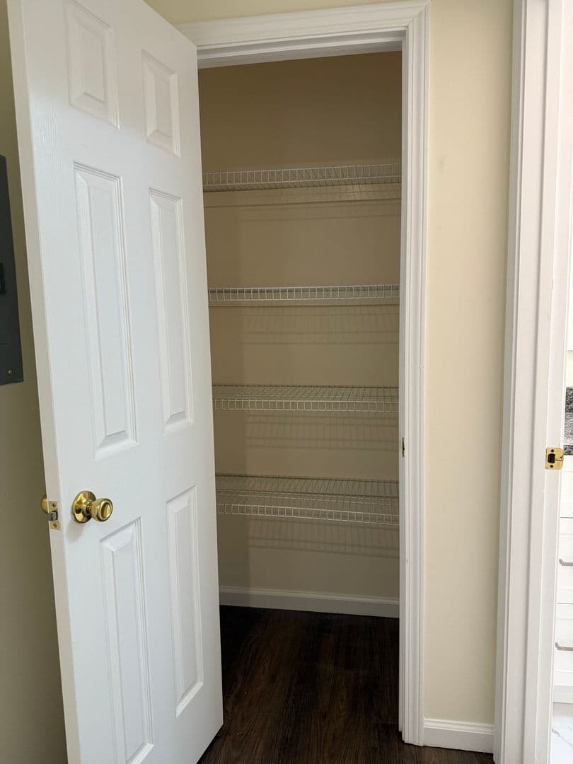 Manlius Apartment: 4671 Brickyard Falls Road