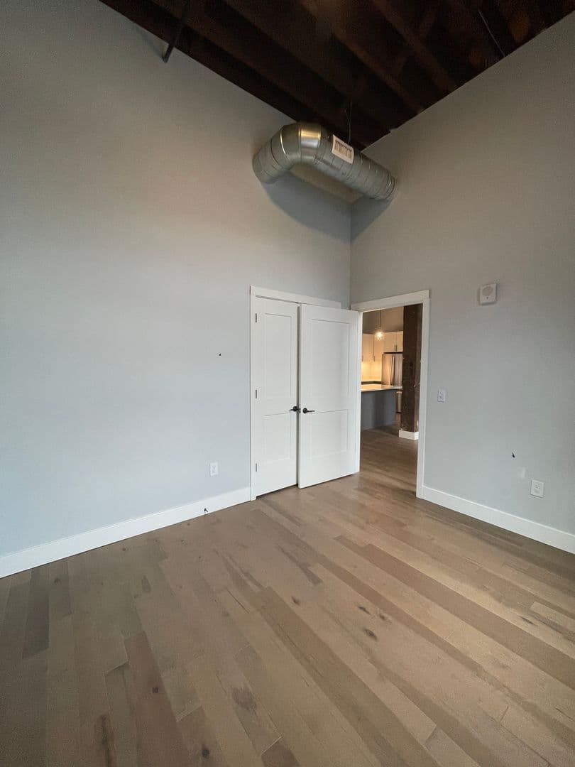 Utica Apartment: 119-137 Hotel Street - 107