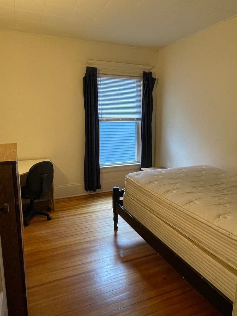 Syracuse Apartment: 106 Clarendon Street