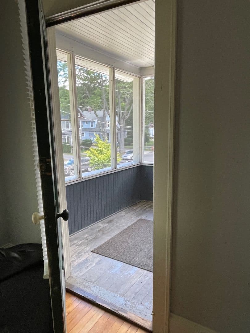 Syracuse Apartment: 106 Clarendon Street