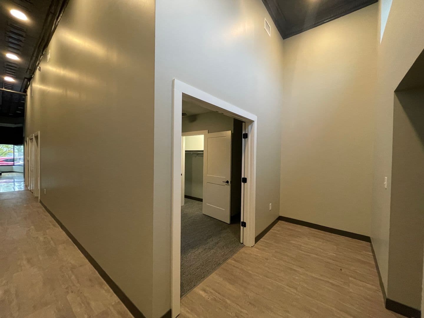 Utica Apartment: 239 Genesee Street