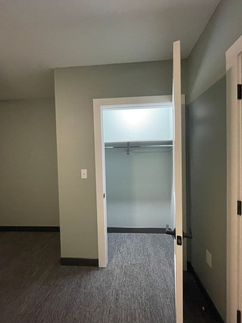 Utica Apartment: 239 Genesee Street