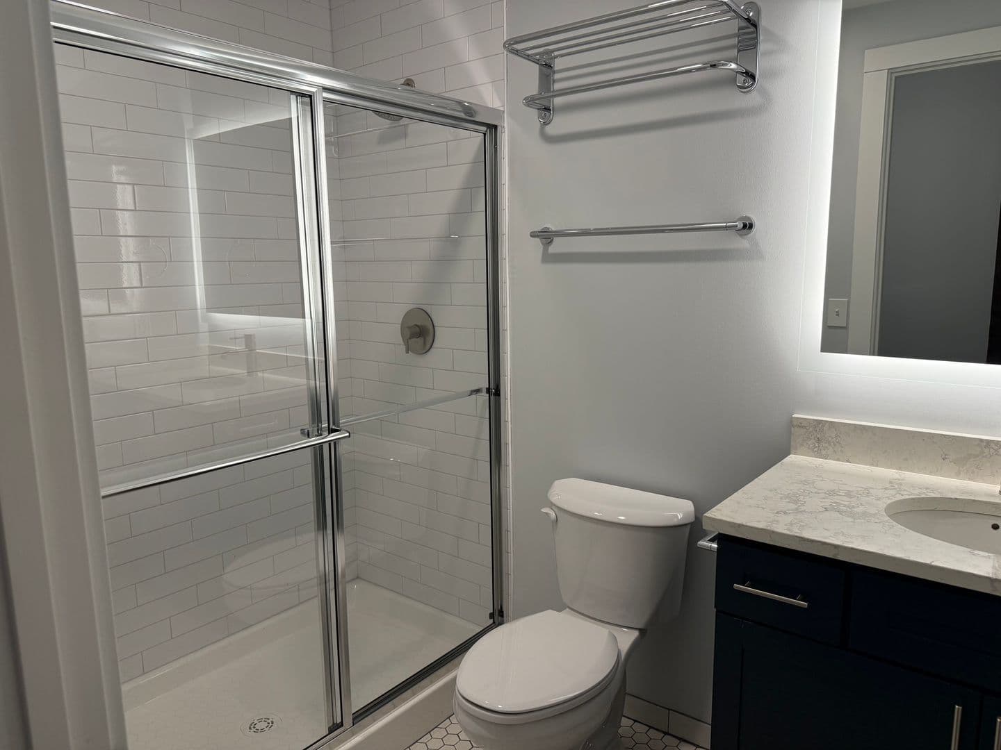 Utica Apartment: 119-137 Hotel Street - 102
