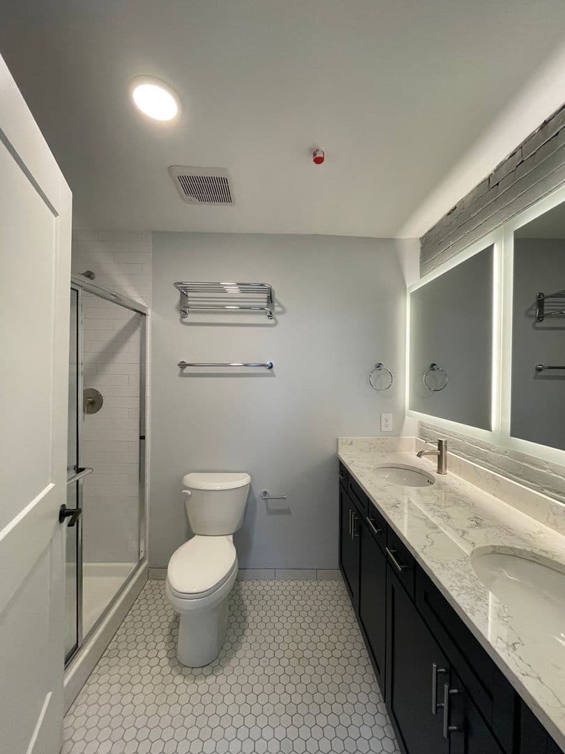 Utica Apartment: 119-137 Hotel Street - 107