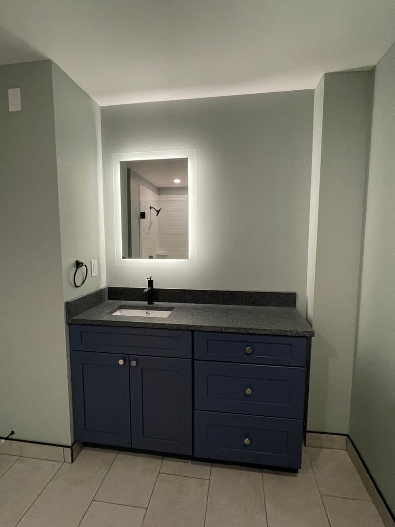 Utica Apartment: 239 Genesee Street