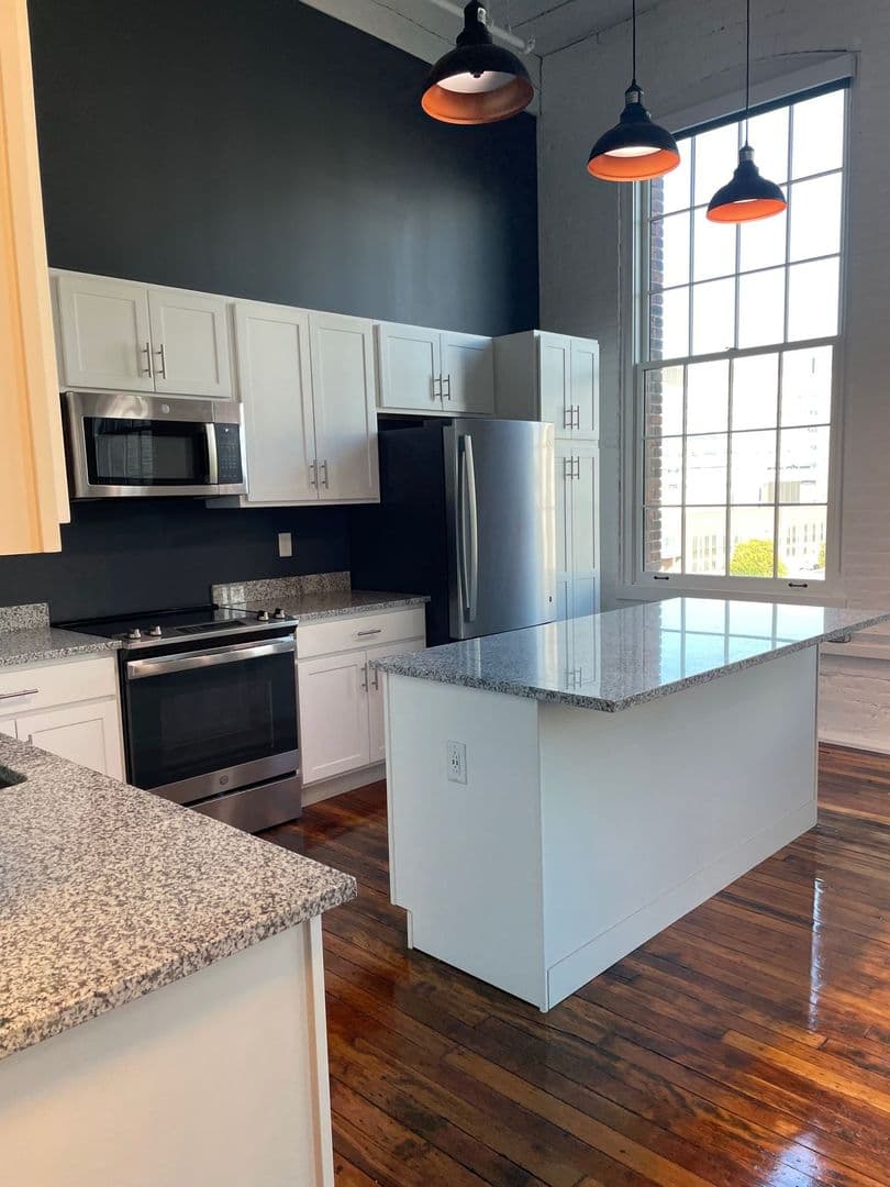 Utica Apartment: 600 State Street