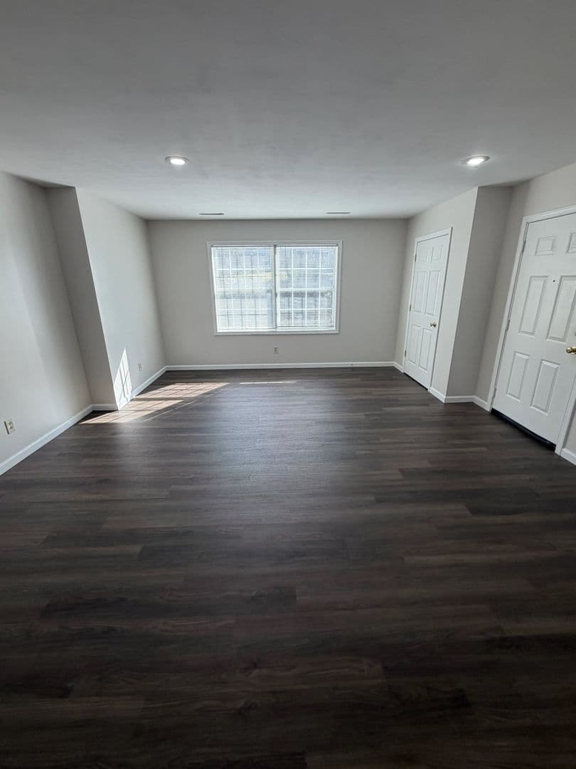 Manlius Apartment: 4671 Brickyard Falls Road