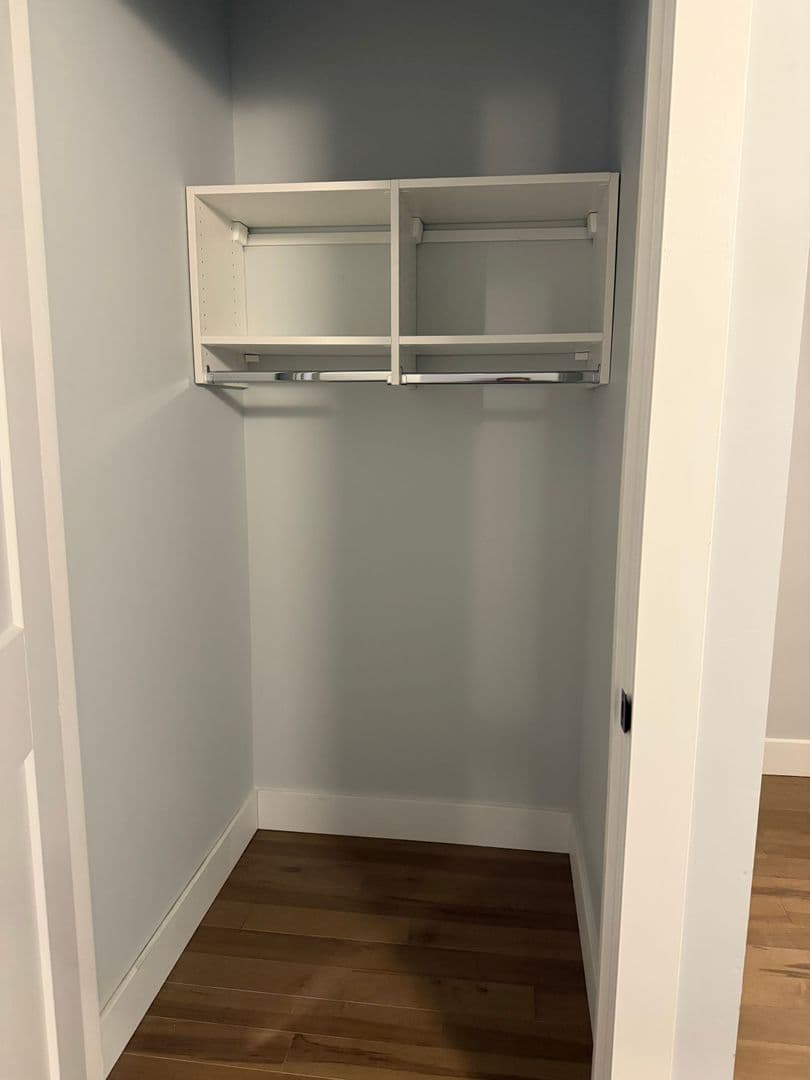 Utica Apartment: 119-137 Hotel Street - 102