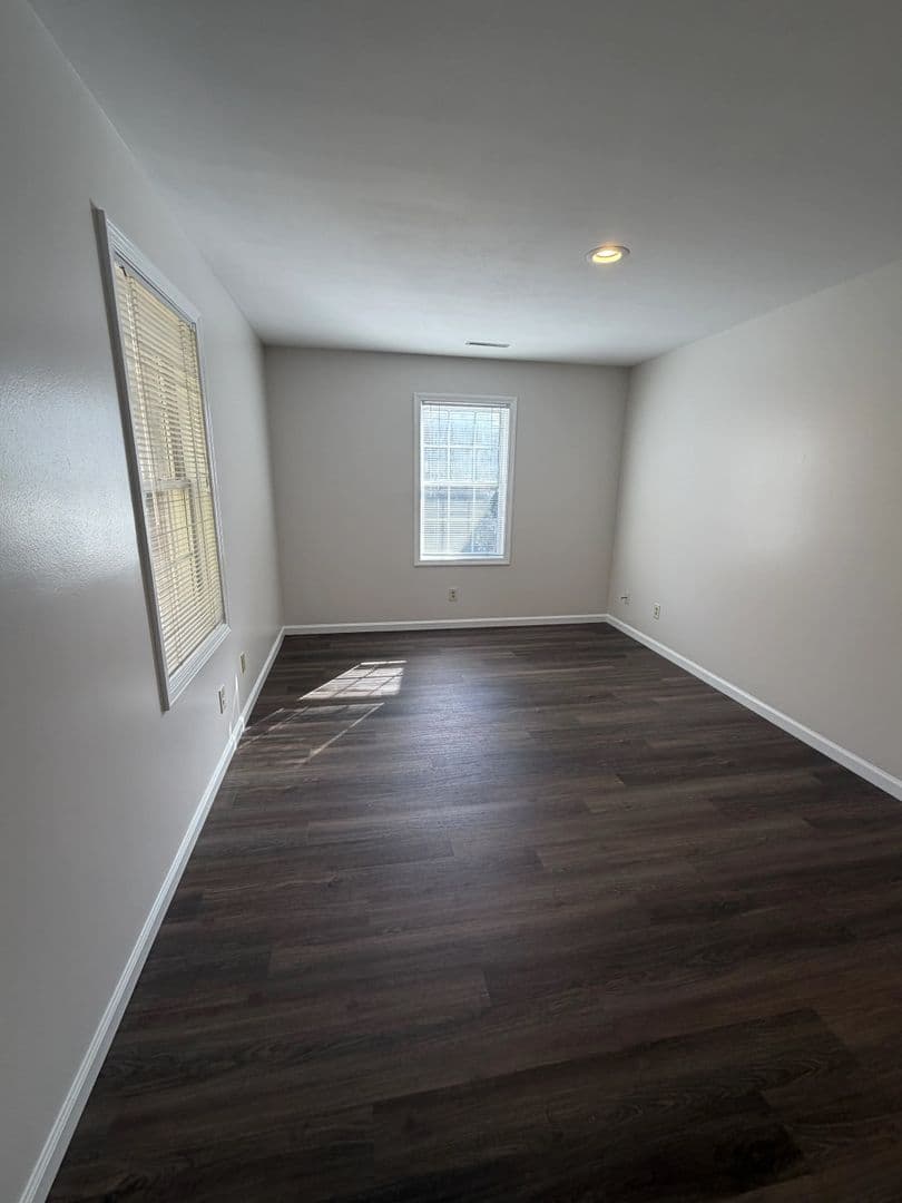 Manlius Apartment: 4671 Brickyard Falls Road