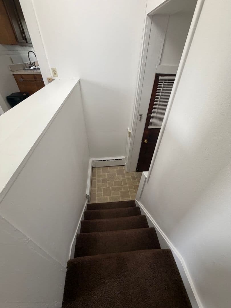 Cicero Apartment: 6395 Lakeshore Road
