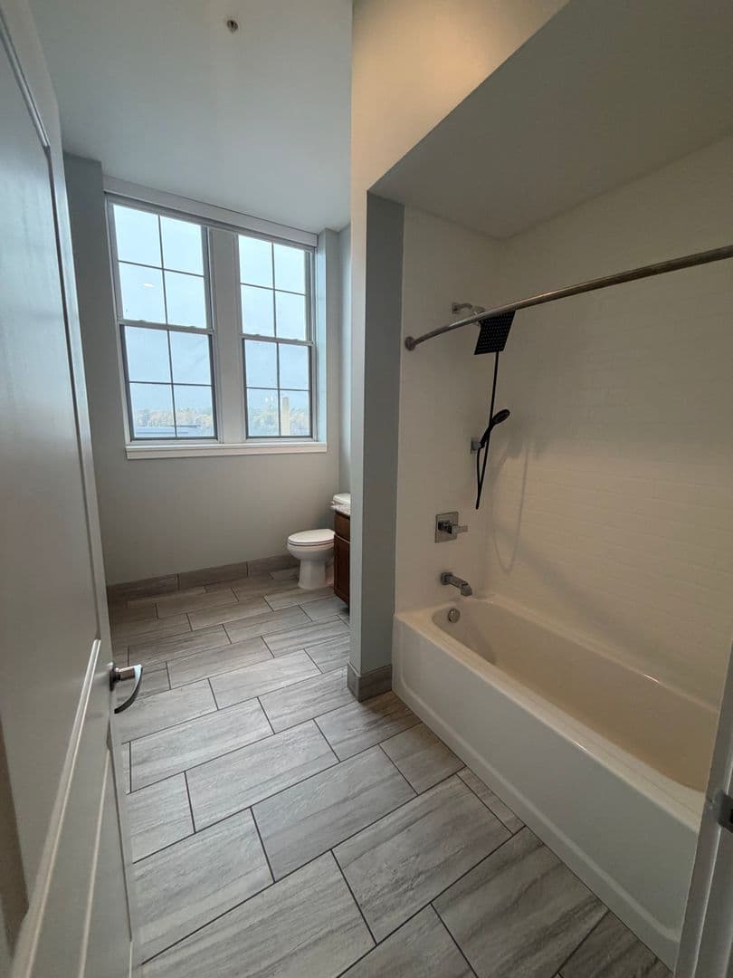 Syracuse Apartment: 102 West Division Street
