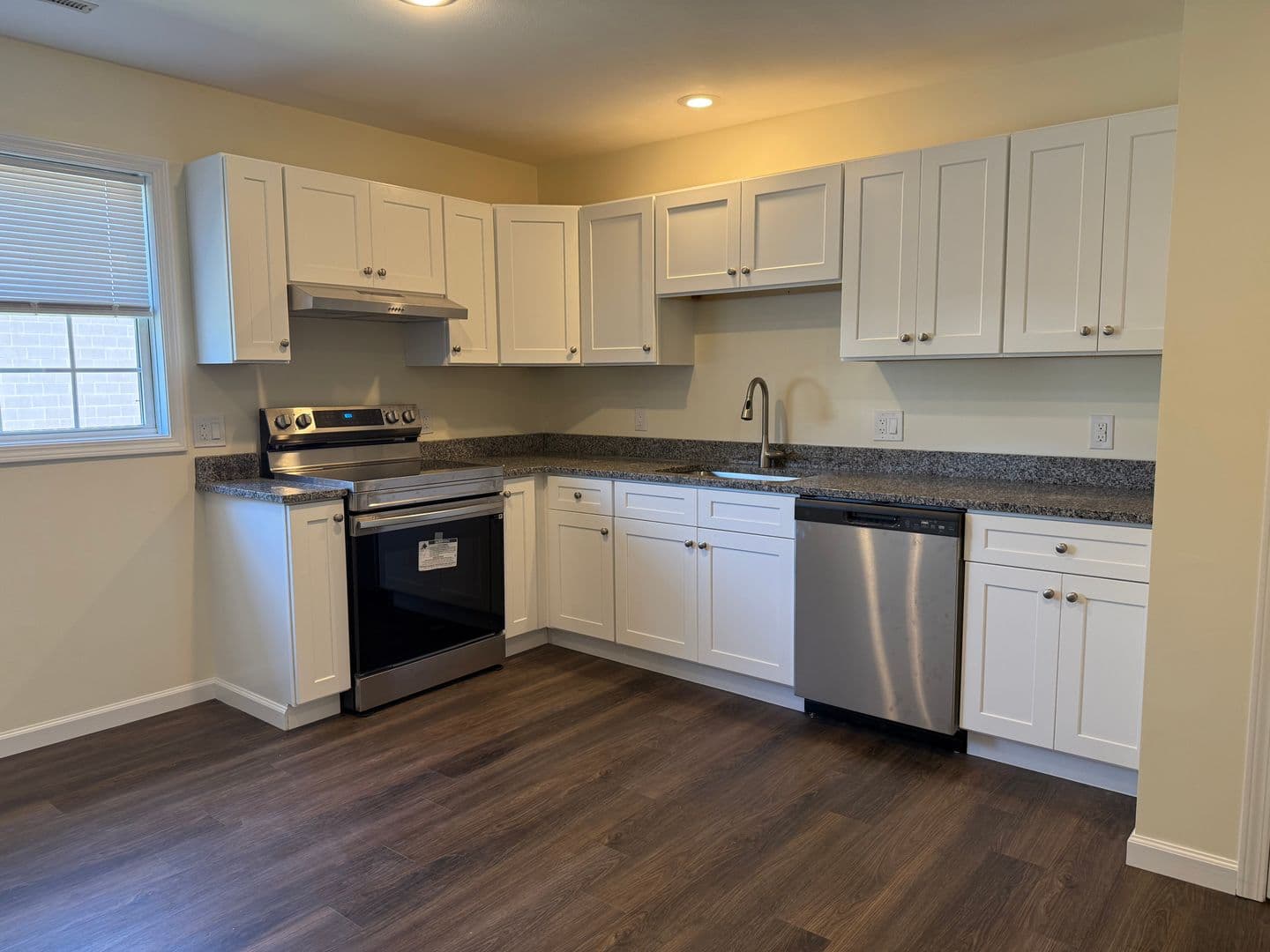 Manlius Apartment: 4671 Brickyard Falls Road