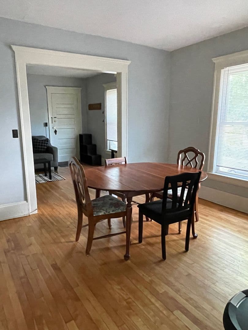 Syracuse Apartment: 106 Clarendon Street