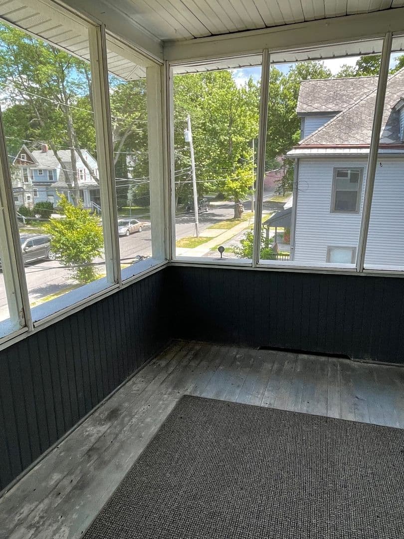 Syracuse Apartment: 106 Clarendon Street