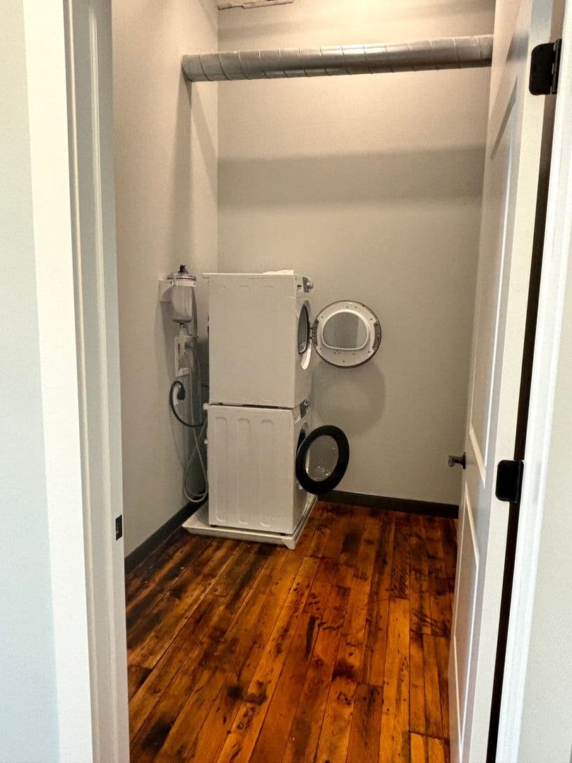 Utica Apartment: 600 State Street
