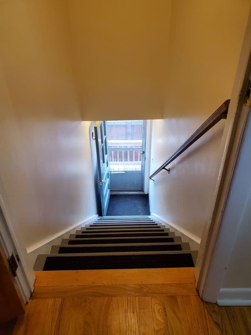 Syracuse House: 100 Darlington Road East #2