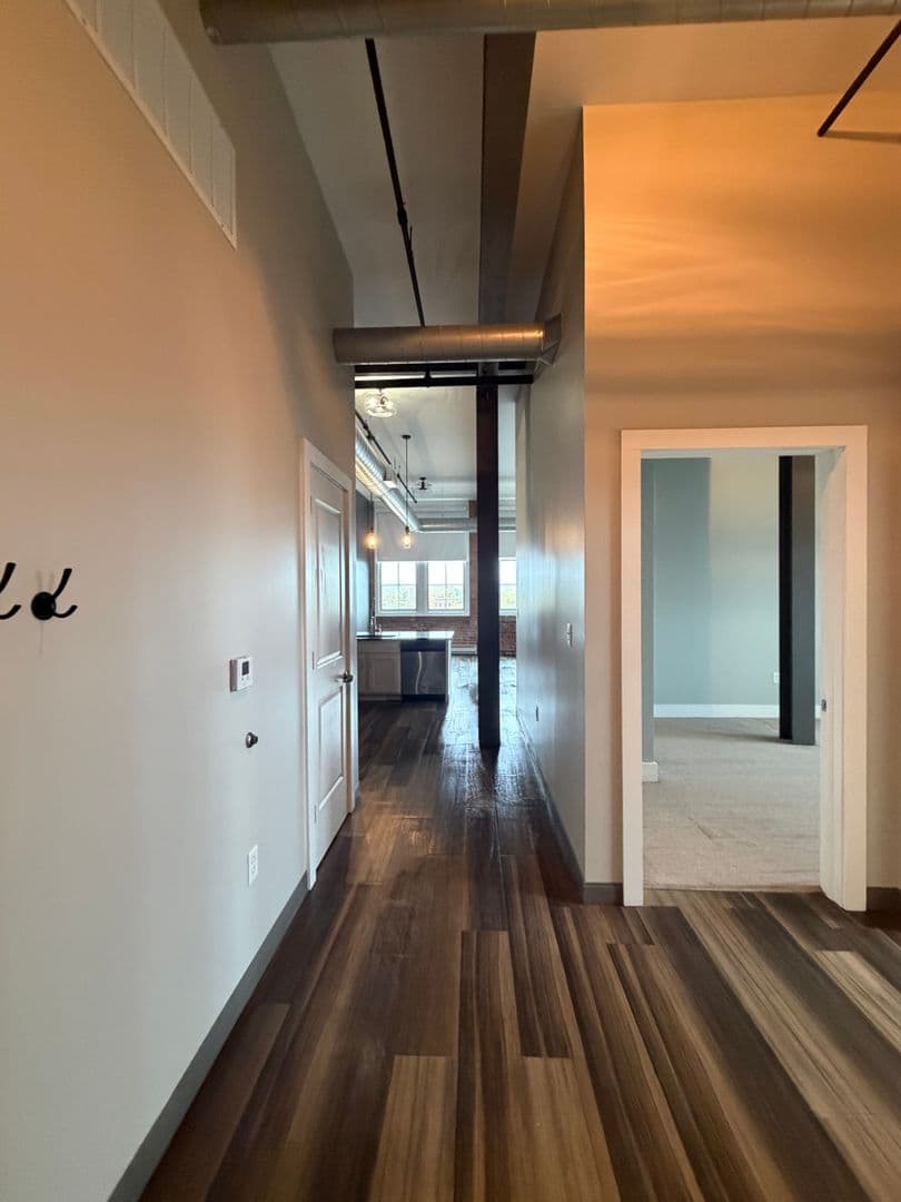 Syracuse Apartment: 102 West Division Street