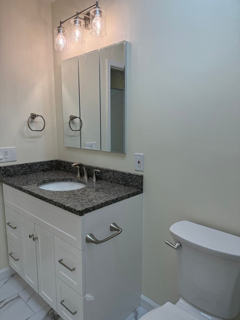 Manlius Apartment: 4671 Brickyard Falls Road