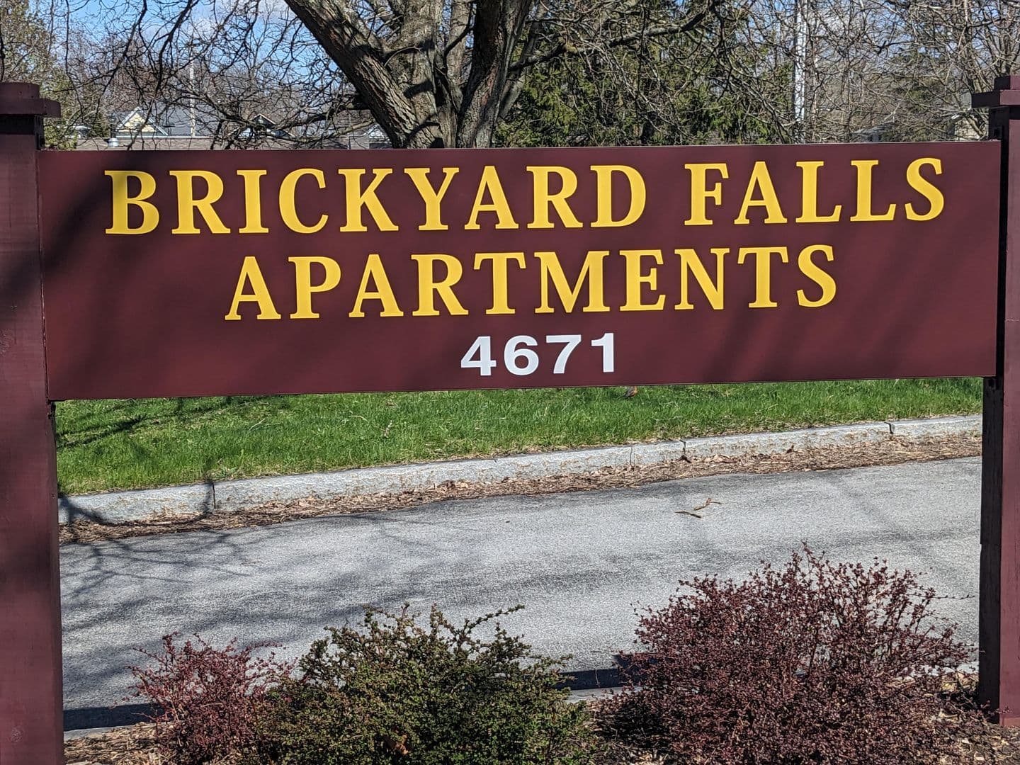 Manlius Apartment: 4671 Brickyard Falls Road