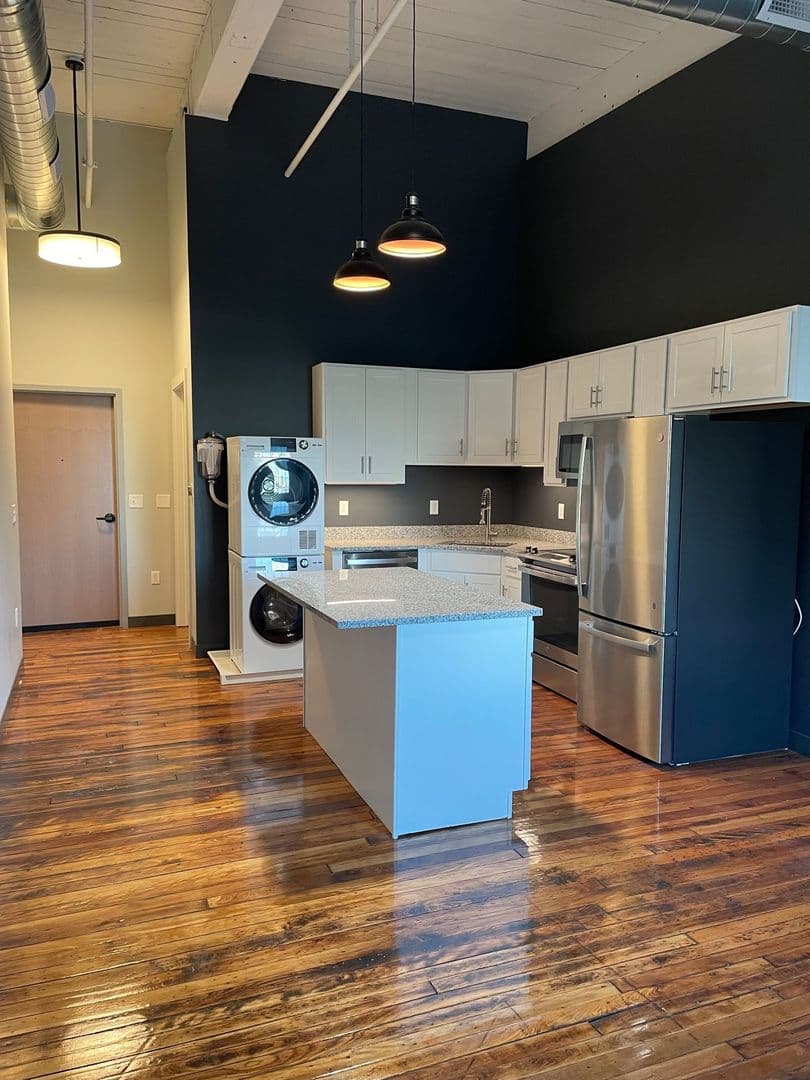 Utica Apartment: 600 State Street