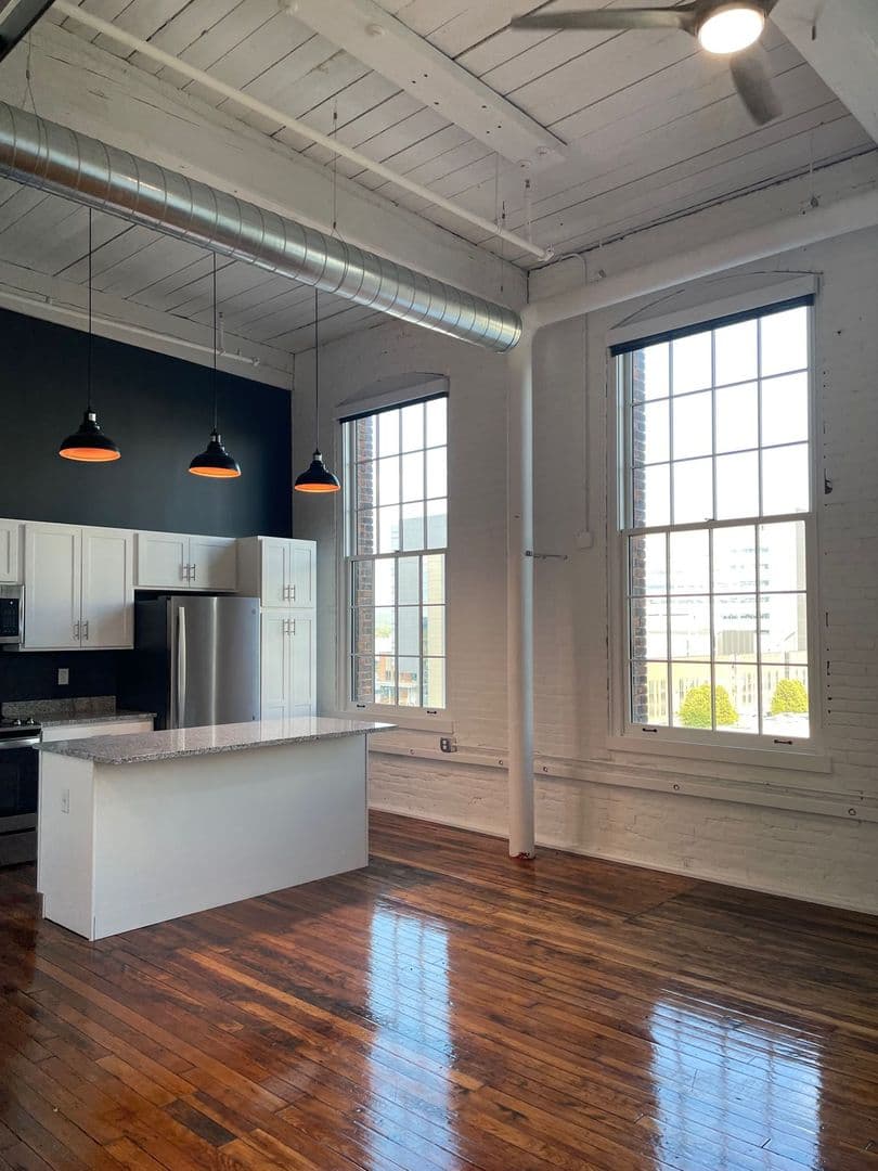 Utica Apartment: 600 State Street