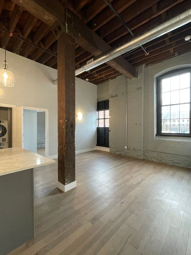 Utica Apartment: 119-137 Hotel Street - 107