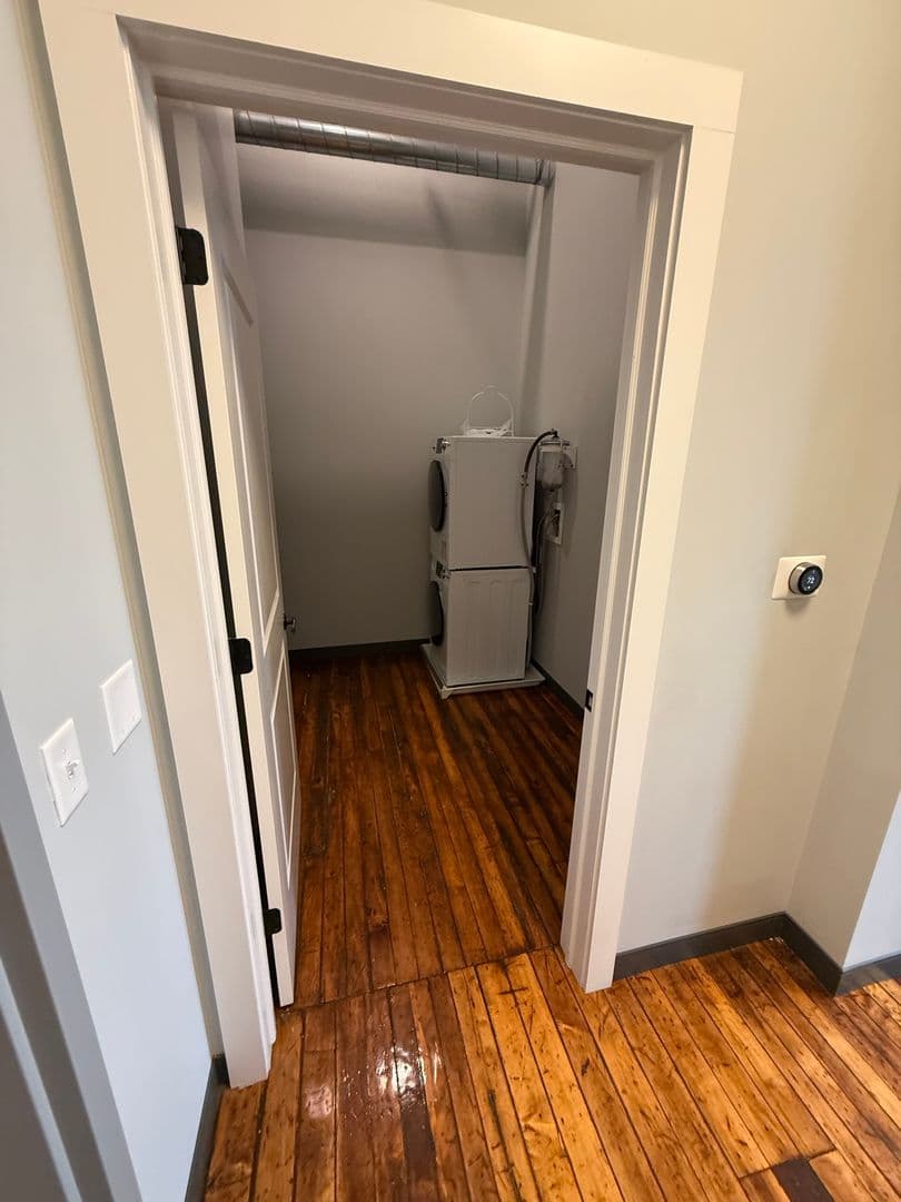 Utica Apartment: 600 State Street
