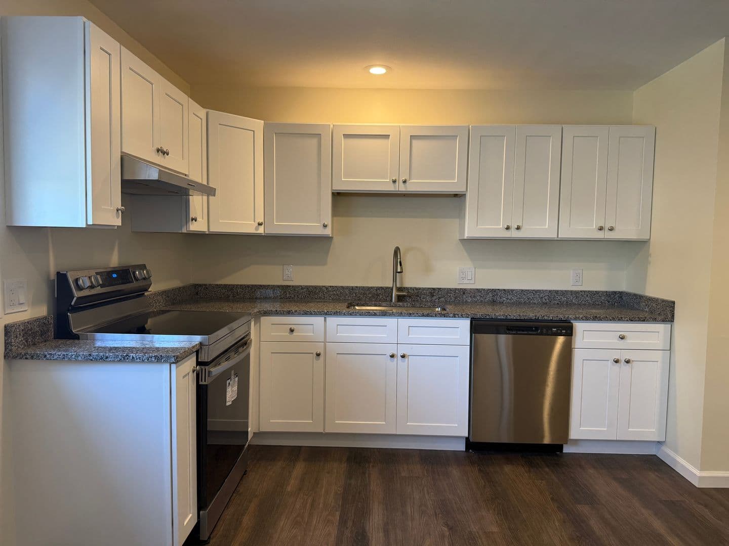 Manlius Apartment: 4671 Brickyard Falls Road