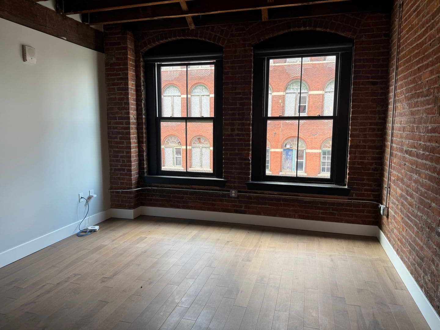 Utica Apartment: 119-137 Hotel Street - 316
