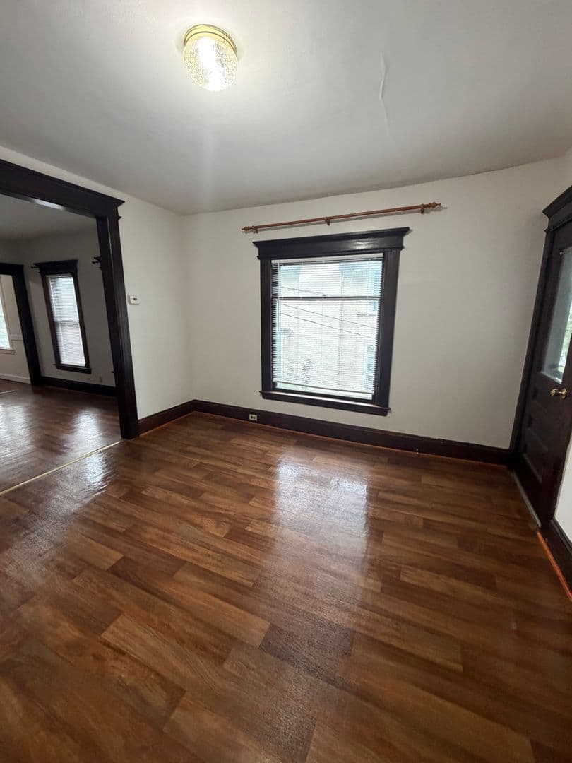 Syracuse Apartment: 420-422 Douglas Street