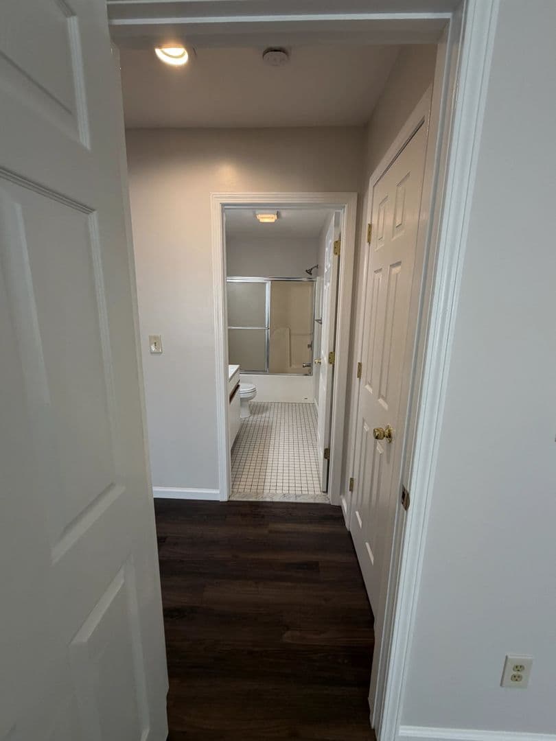 Manlius Apartment: 4671 Brickyard Falls Road
