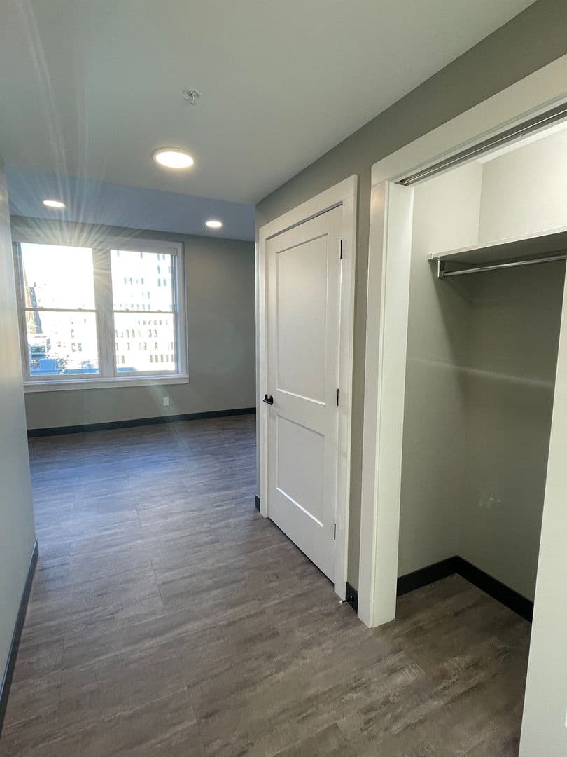 Utica Apartment: 239 Genesee Street