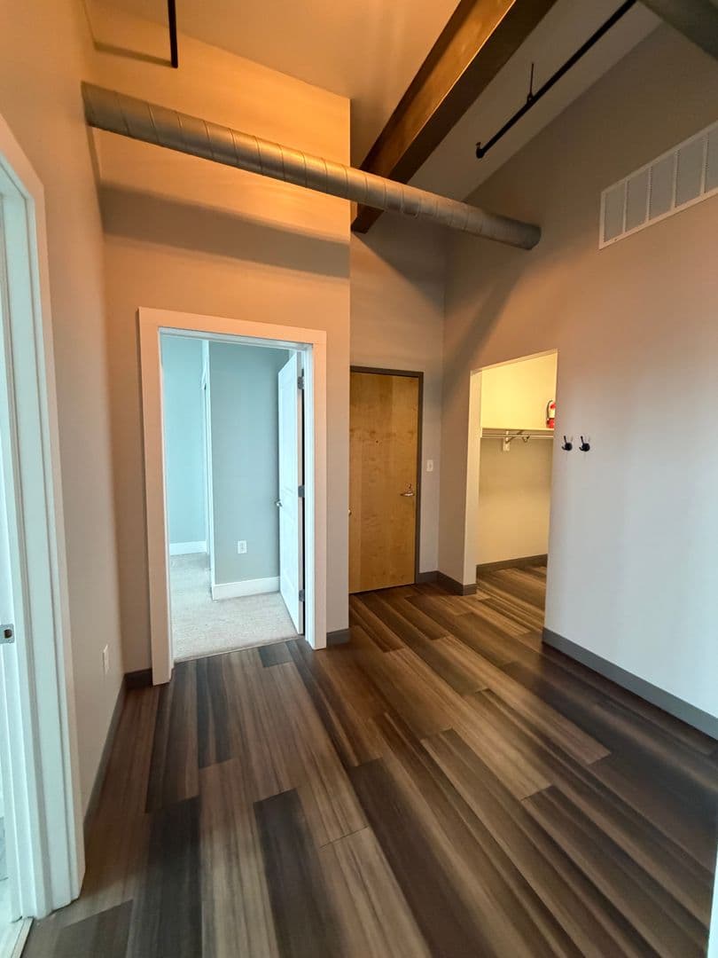 Syracuse Apartment: 102 West Division Street