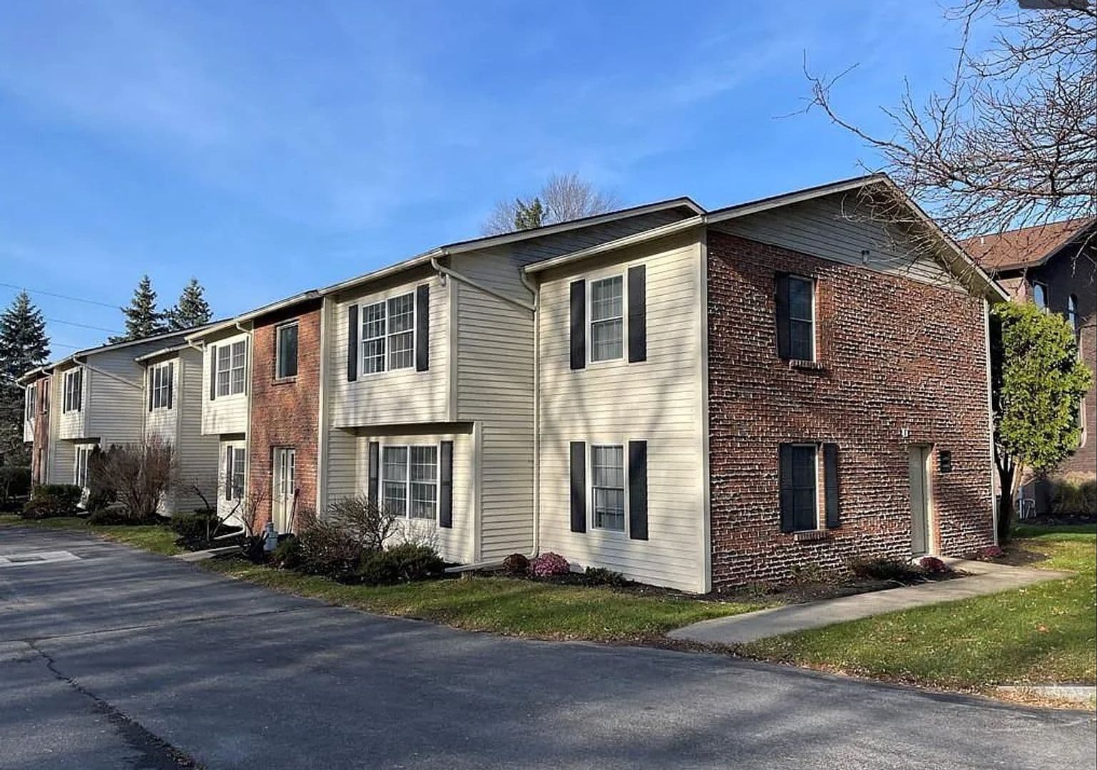 Manlius Apartment: 4671 Brickyard Falls Road