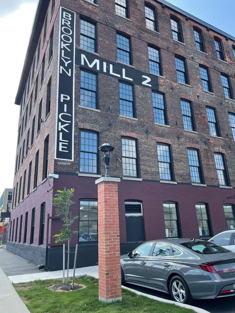 Utica Apartment: 600 State Street