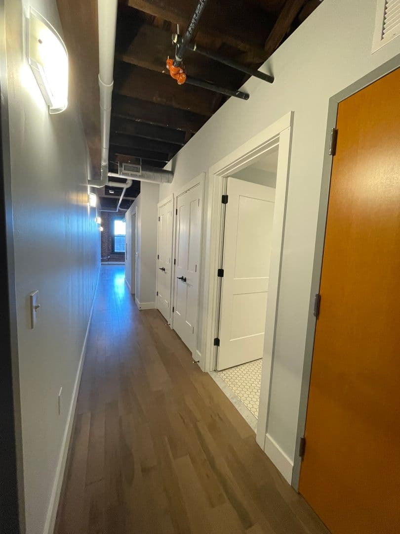 Utica Apartment: 119-137 Hotel Street - 415