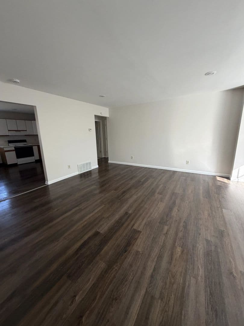 Manlius Apartment: 4671 Brickyard Falls Road