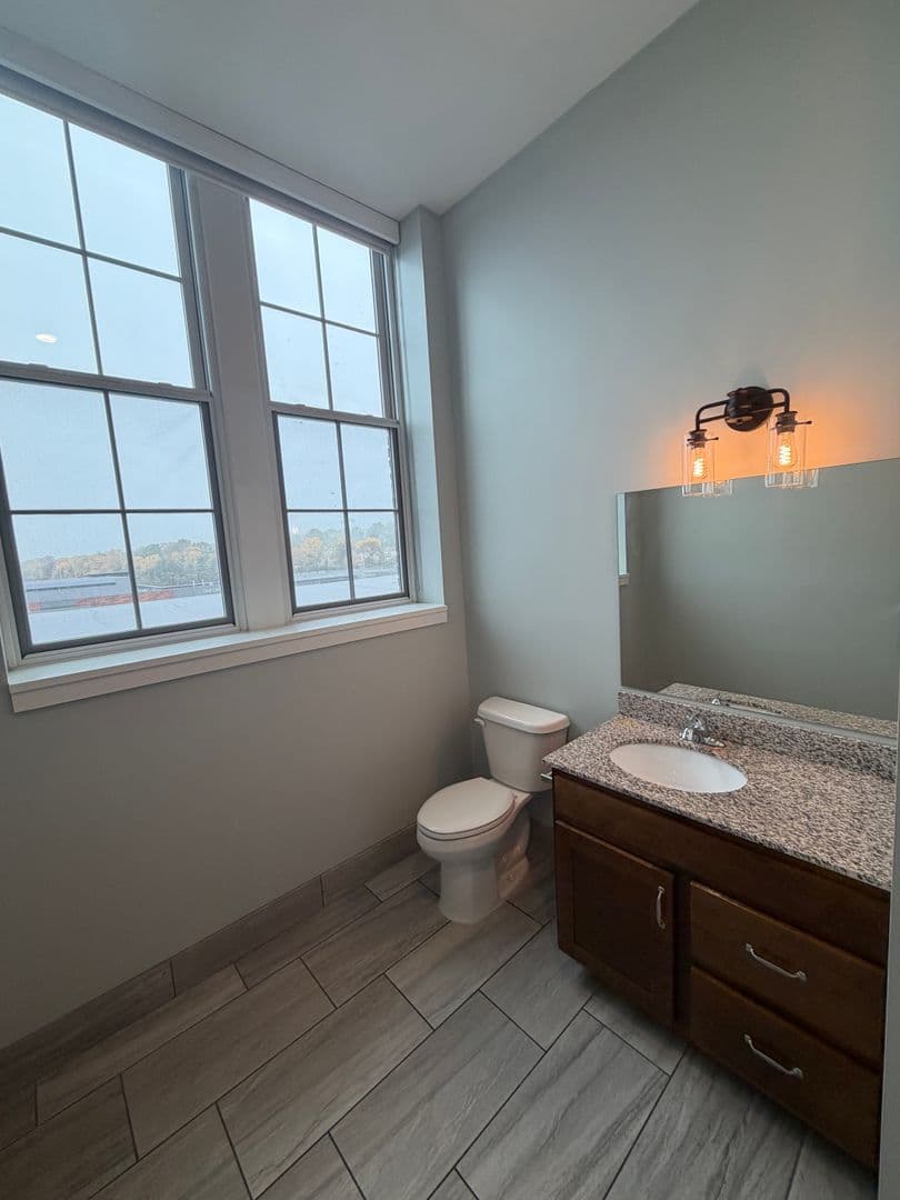 Syracuse Apartment: 102 West Division Street