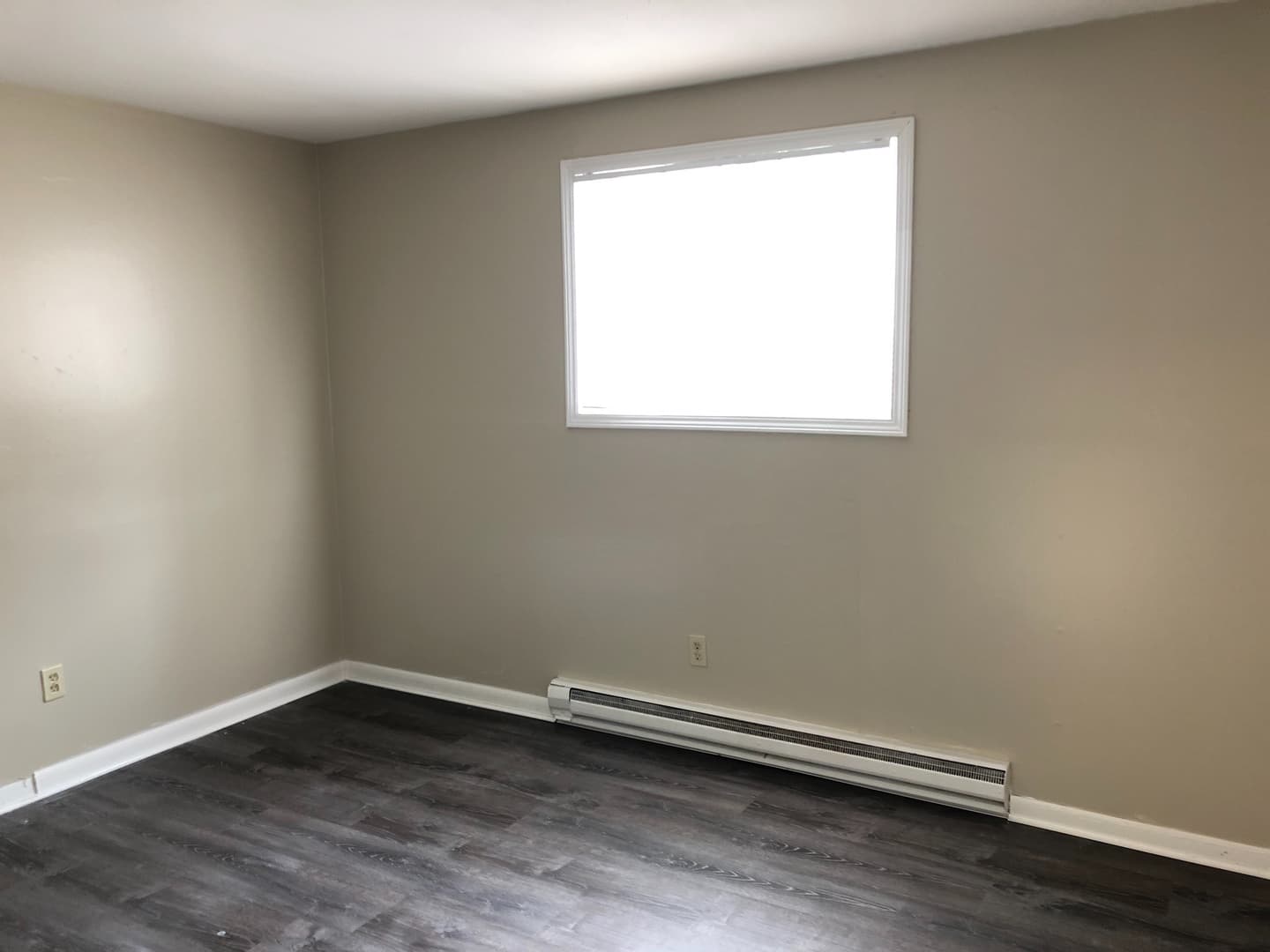 Camillus Apartment: 4460 Milton Avenue