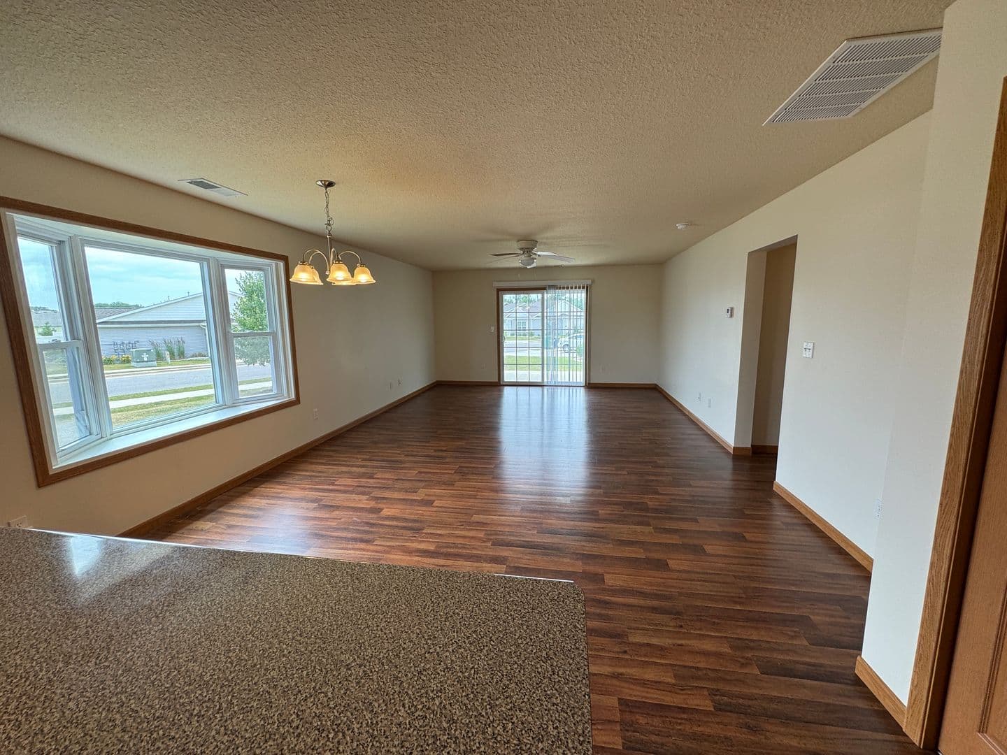 Columbia City Apartment: 120 N Chestnut Wood Lane