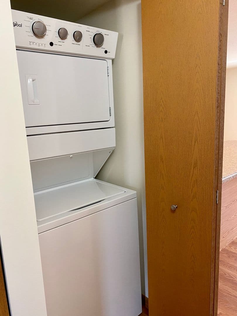 Bremen Apartment: 342 Woodies Lane